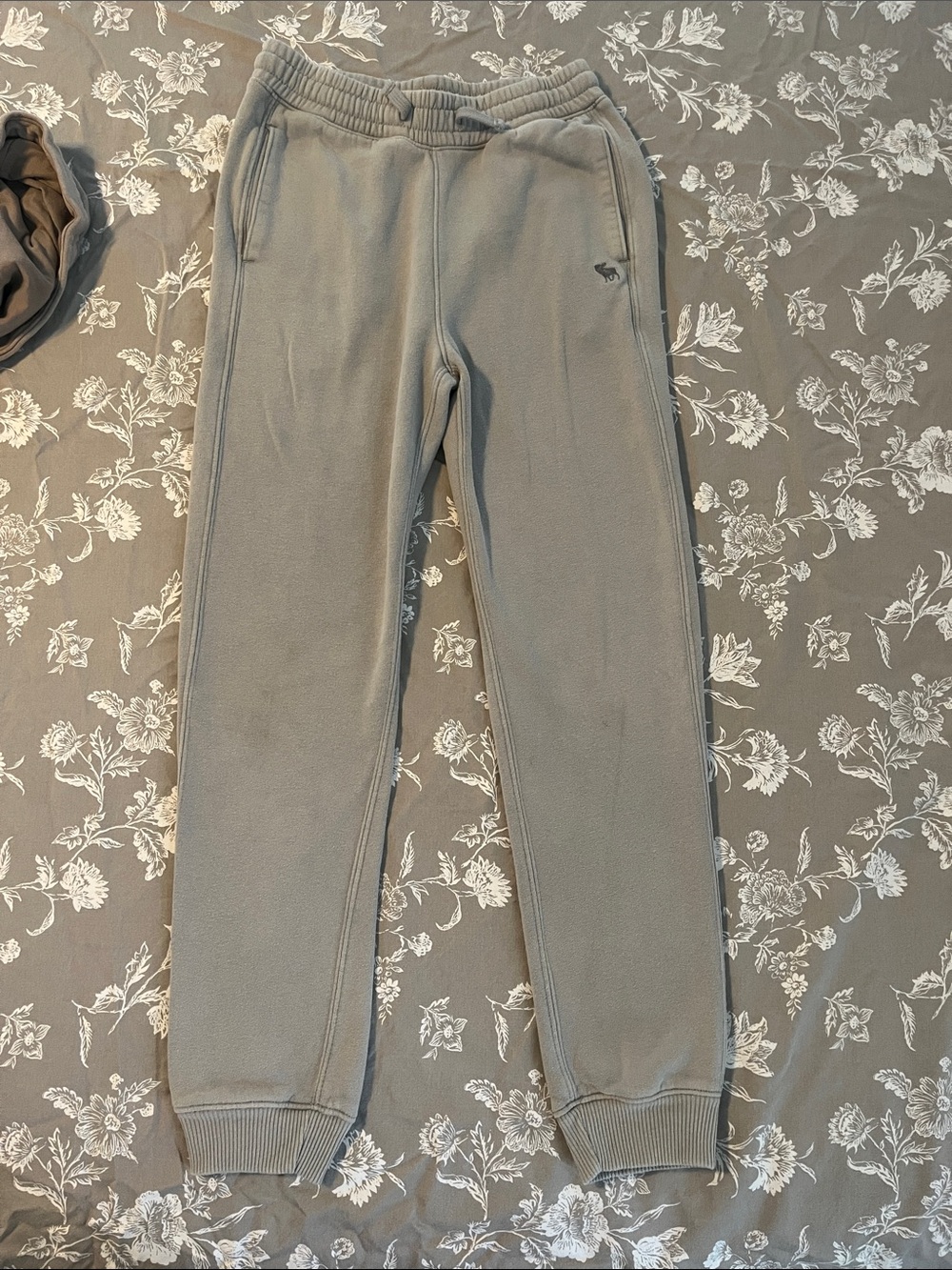 abercrombie kids Heather Gray Fleece Sweatpants